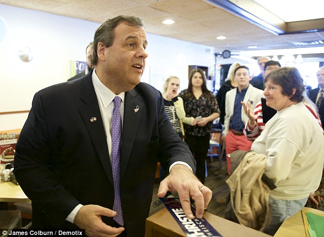 Christie's veto leaves New Jersey's smoking age at 19