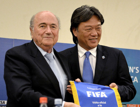 FIFA bribery suspect Figueredo to be extradited to Uruguay