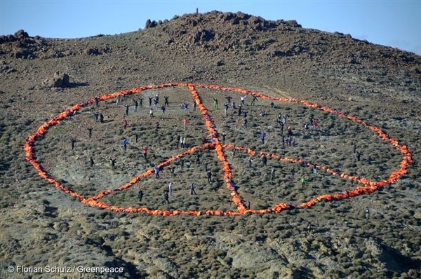 Peace sign made from discarded refugee lifejackets Lesvos1 Jan 2016