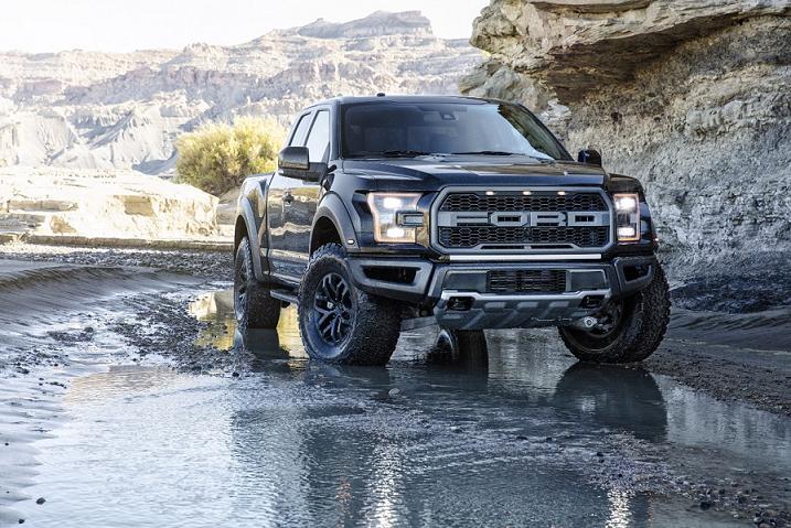 2017 Ford F-150 Raptor with Auto Start Stop Technology